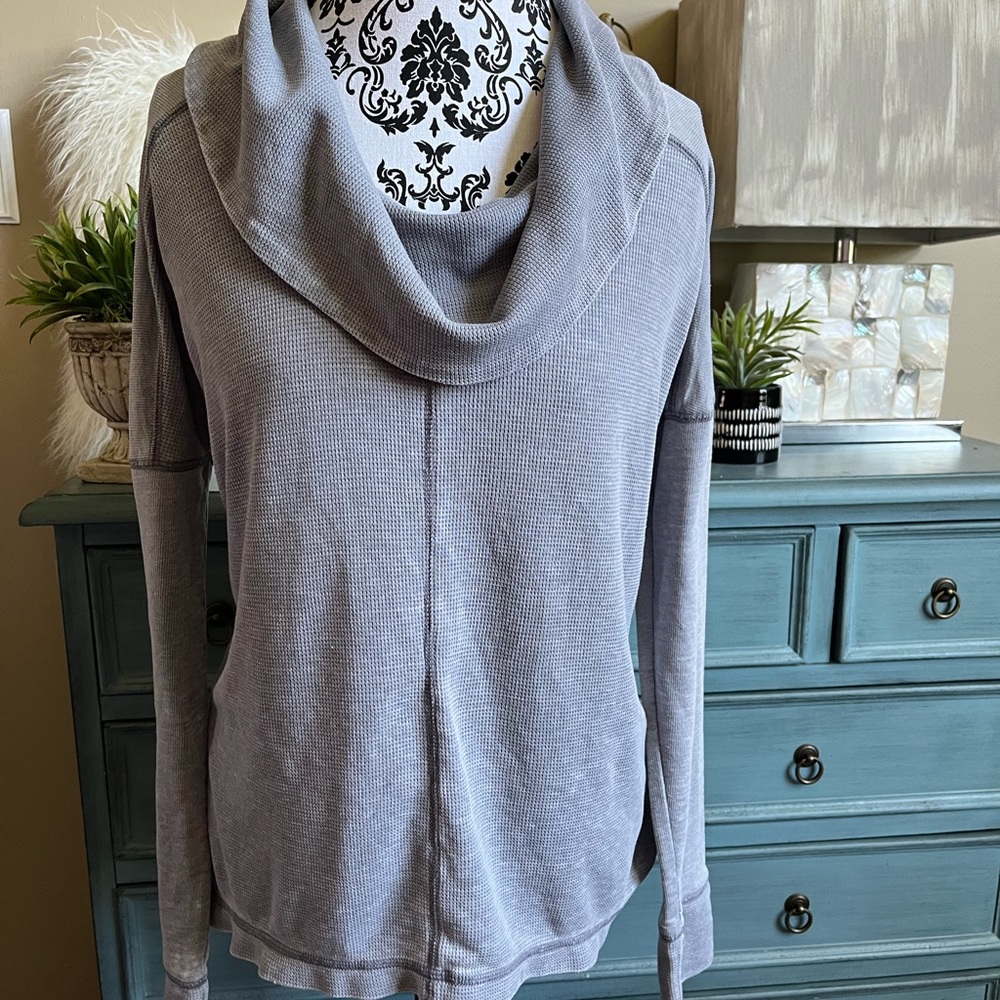 LUCKY BRAND TOP HIGH LOW